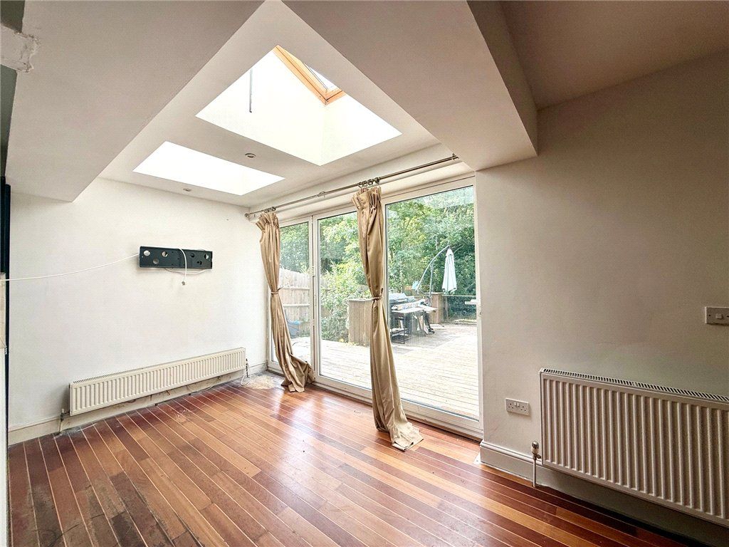 Property photo 1 of 13 Picture No. 16