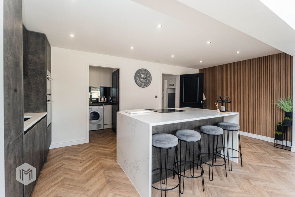 Property photo 3 of 21 Picture No. 10