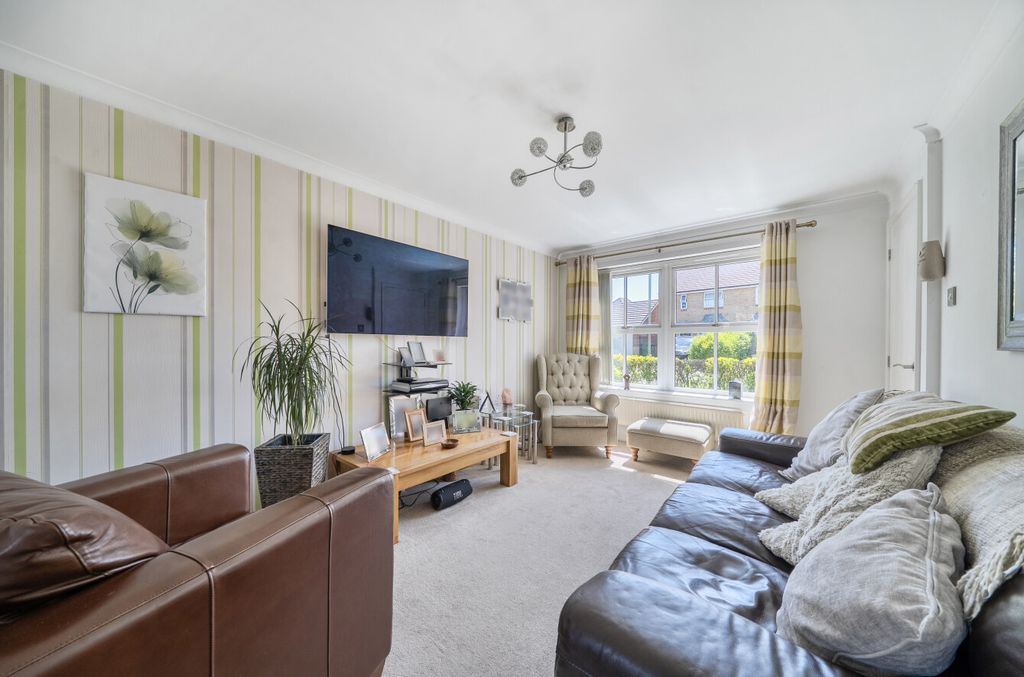 Property photo 2 of 16 1464598-25-6A0F6d...
