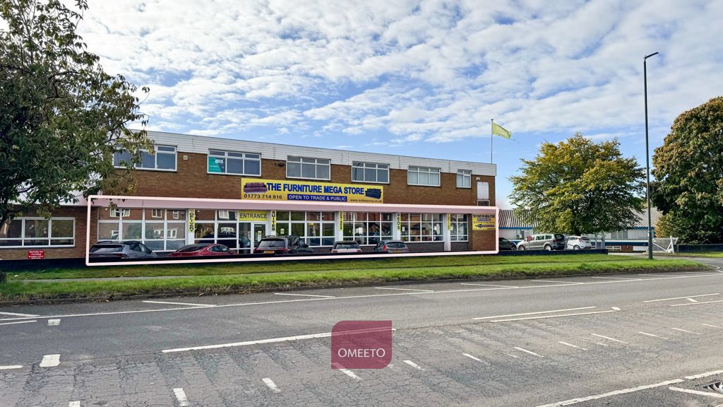 Property photo 1 of 6 Showroom To Let