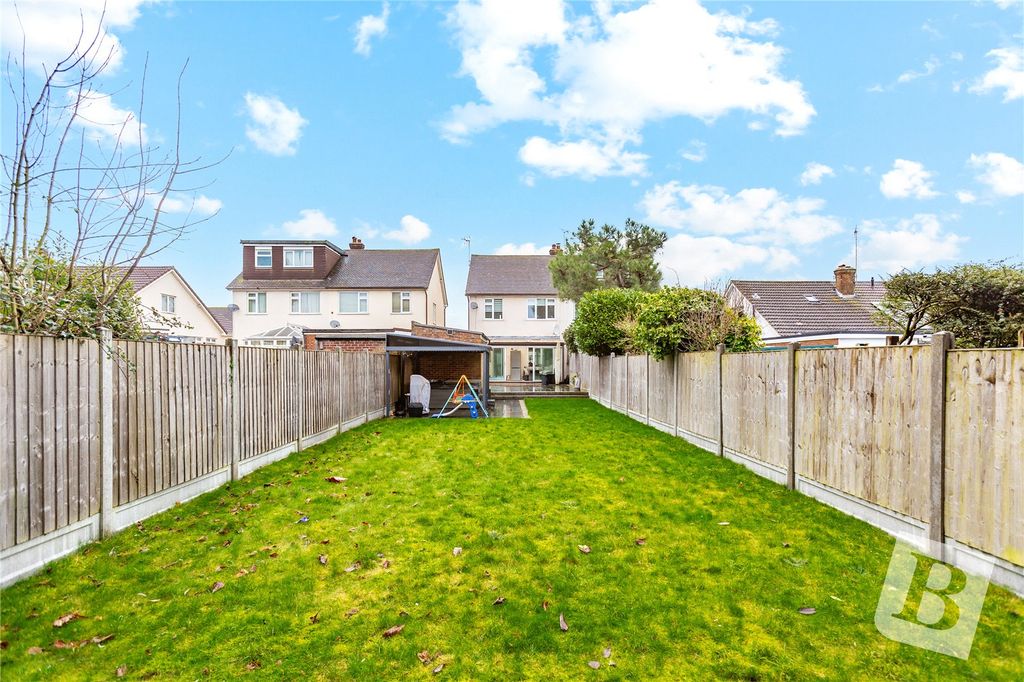 Property photo 1 of 17 Rear Garden