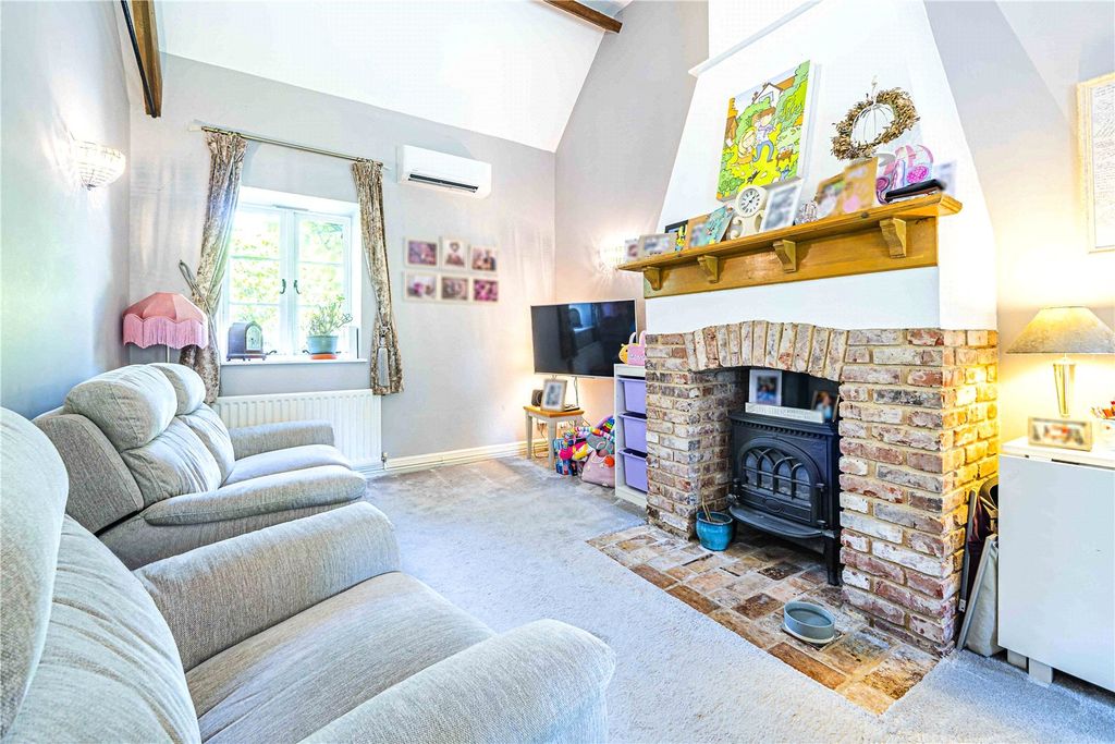 Property photo 3 of 16 Picture No. 22