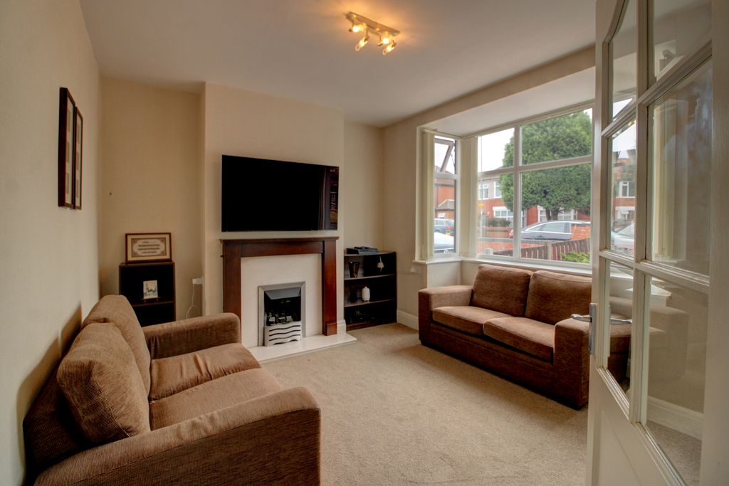 Property photo 2 of 20 2