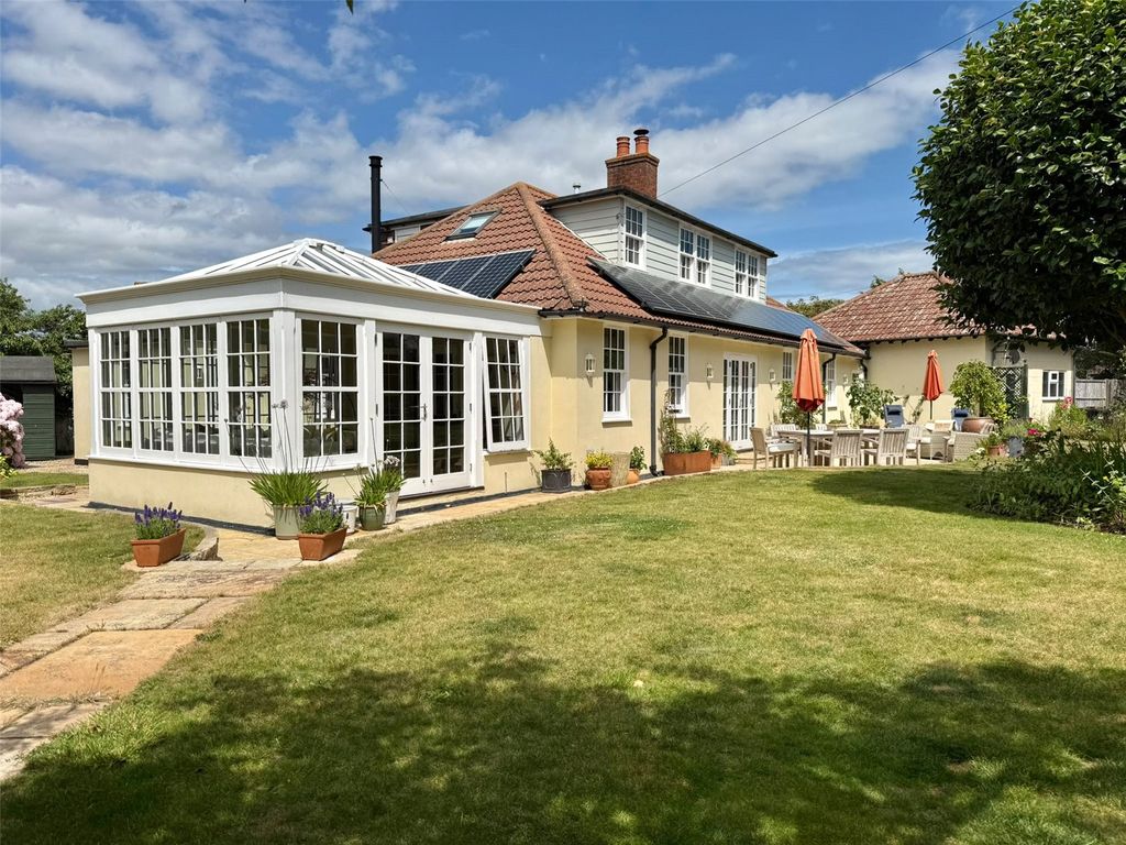Property photo 1 of 33 Picture No. 25