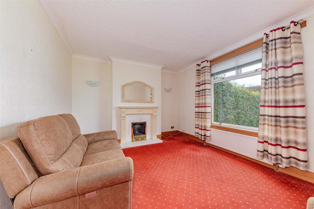 Property photo 2 of 18 15 Ancrum Drive Dundee-8.Jpg
