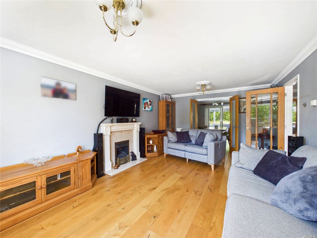 Property photo 3 of 17 Picture No. 26