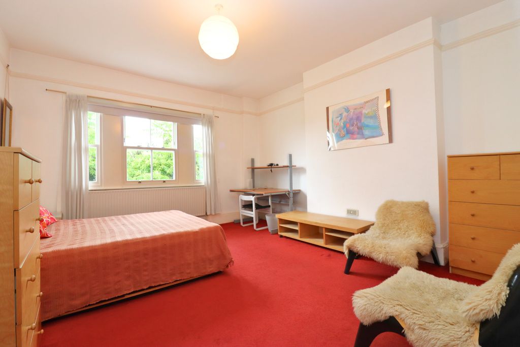Property photo 1 of 4