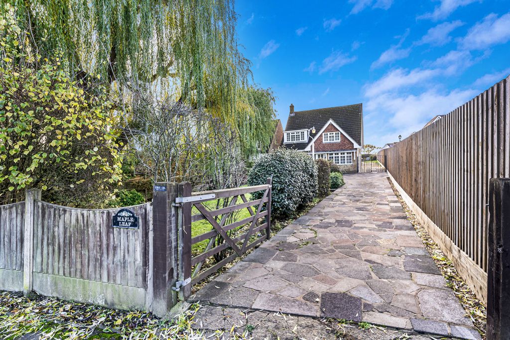 Property photo 1 of 24