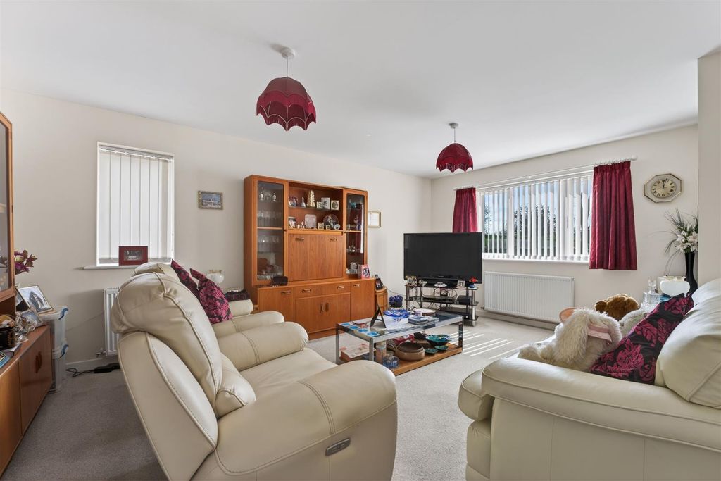 Property photo 2 of 14 377Abillingroadeastweb_10.Jpg