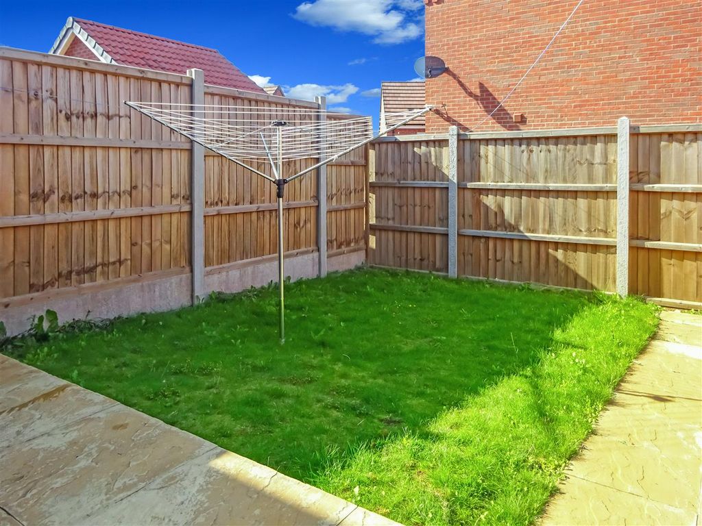 Property photo 2 of 24 Garden