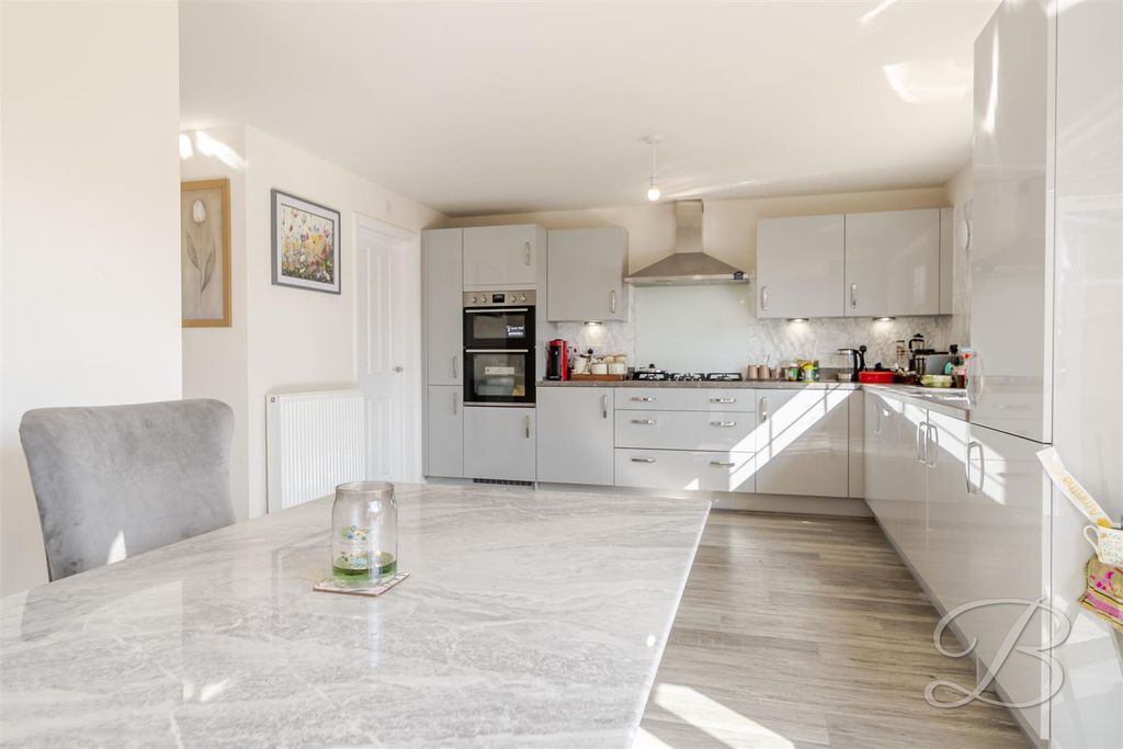 Property photo 3 of 31 Ccltd-11.Jpg