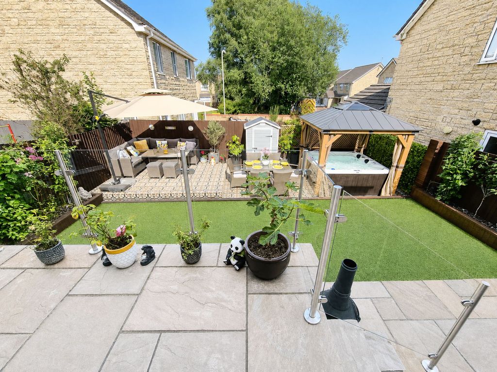 Property photo 1 of 51