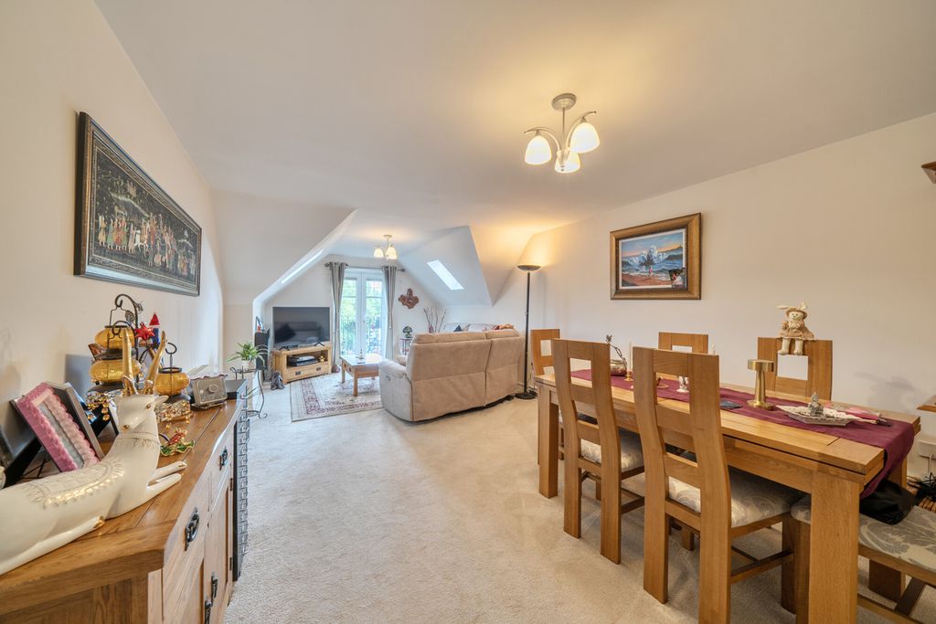 Property photo 3 of 17 1477681-1-6A297Cf...