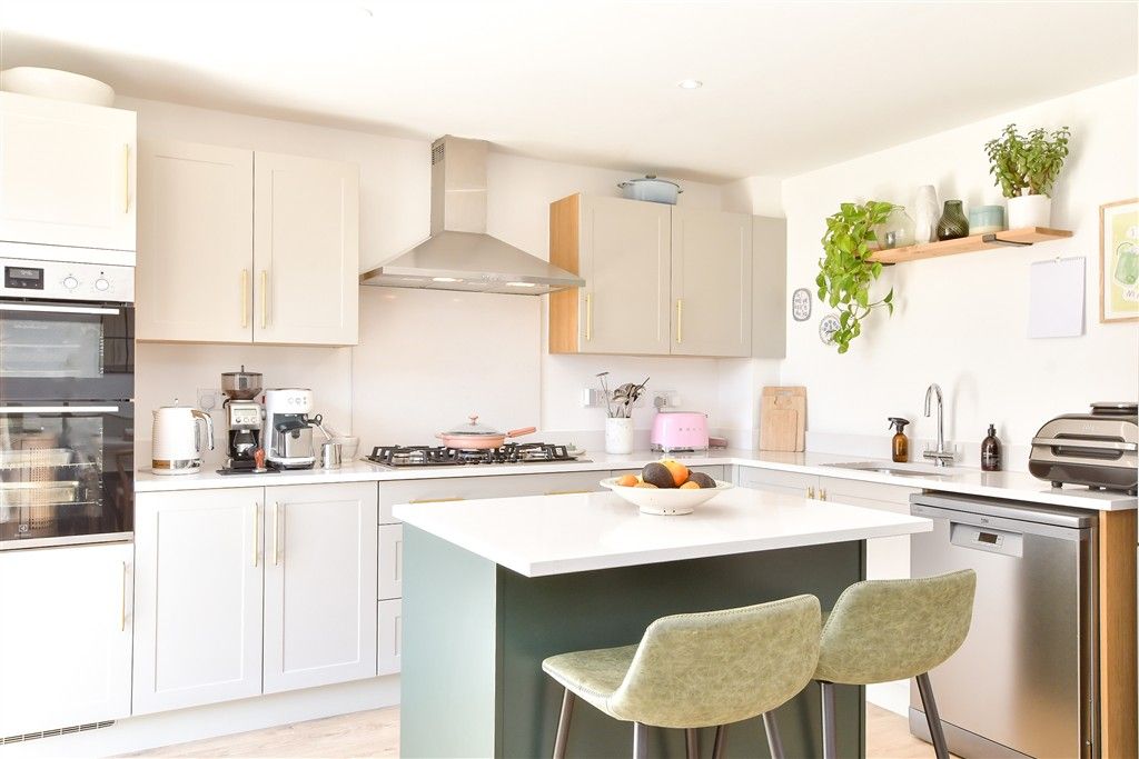 Property photo 1 of 13 Kitchen/ Breakfast Room