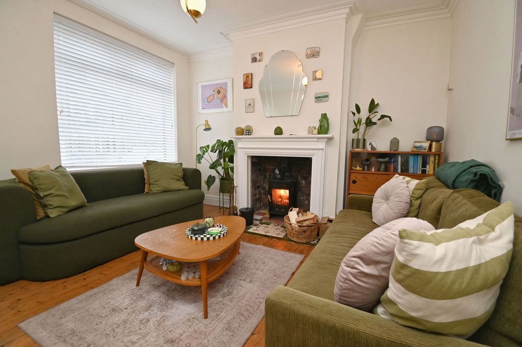 Property photo 3 of 15