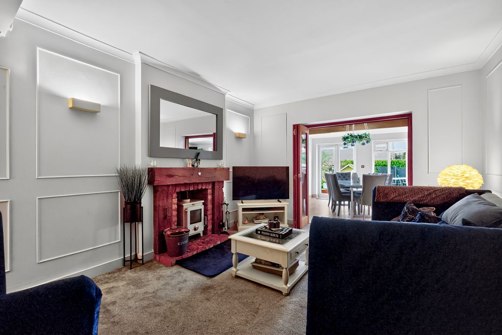 Property photo 3 of 19