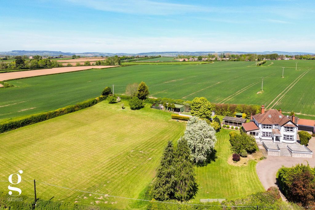 Property photo 3 of 47