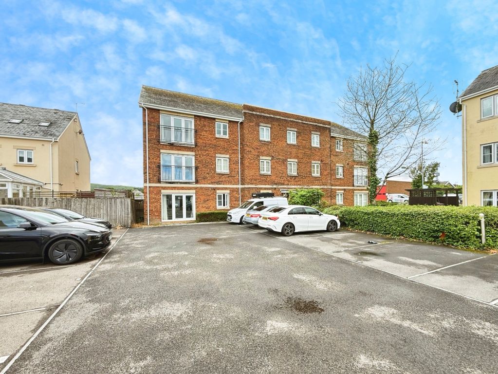 Property photo 1 of 14 4385050