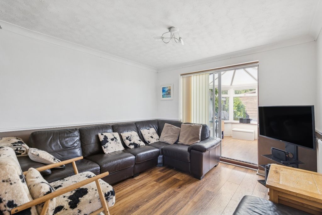 Property photo 2 of 20 5106473