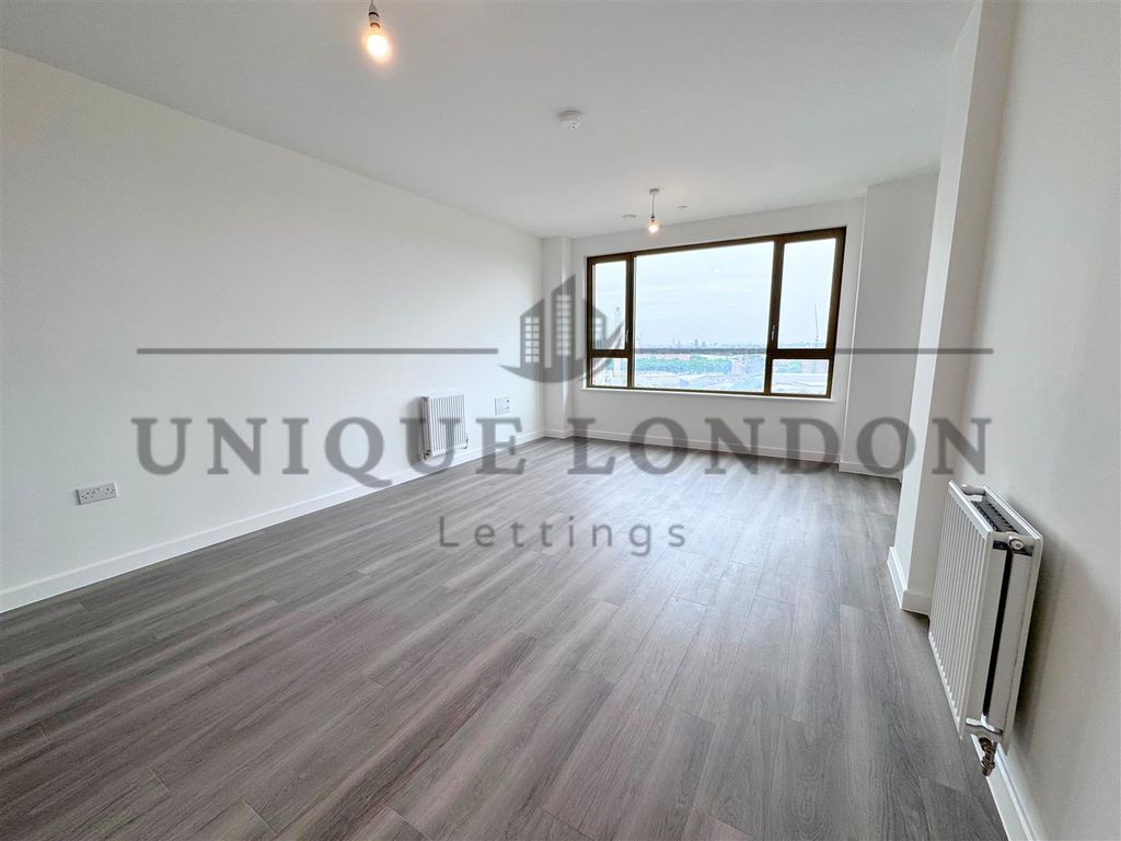 Property photo 1 of 9 407.Jpg