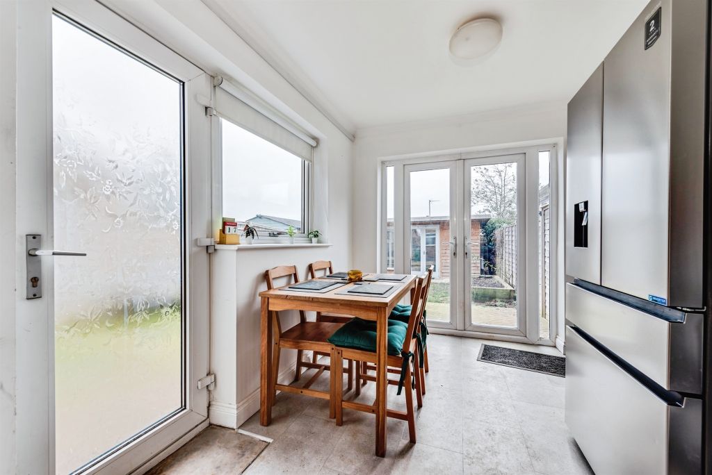 Property photo 3 of 20