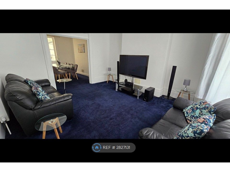 Property photo 2 of 30 Ground Floor Tv Lounge - Oblique Seaview