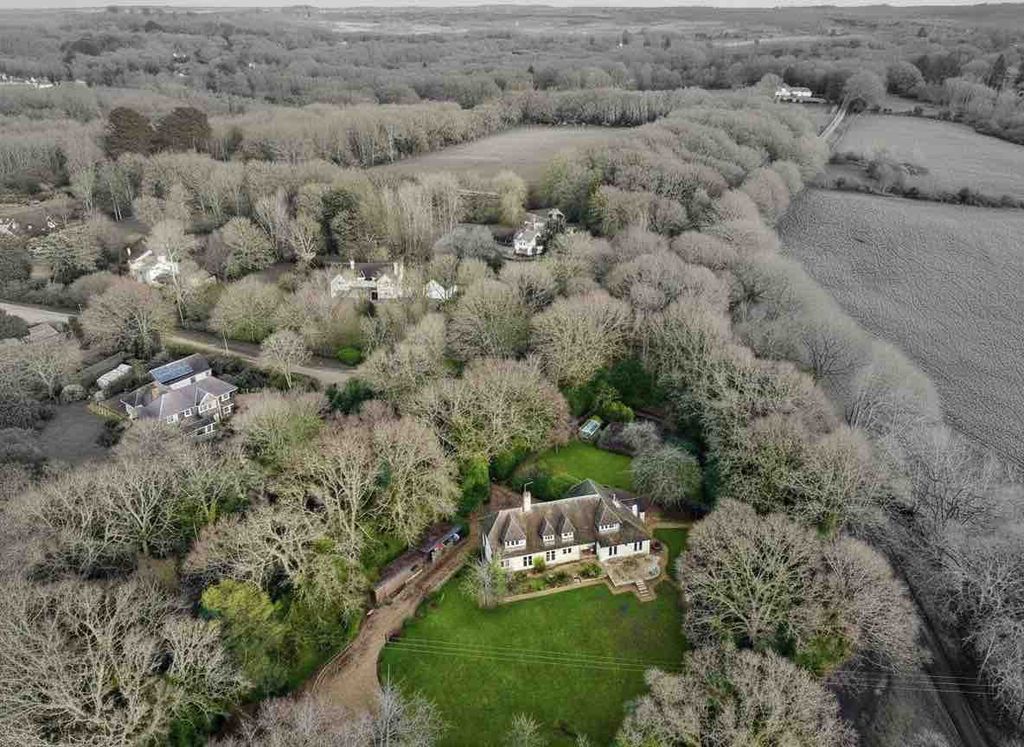 Property photo 2 of 30 Gallery