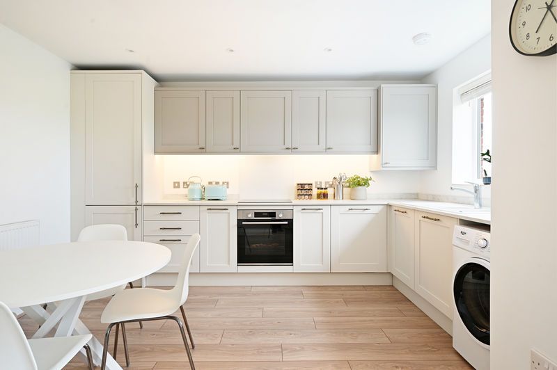 Property photo 2 of 34 Kitchen