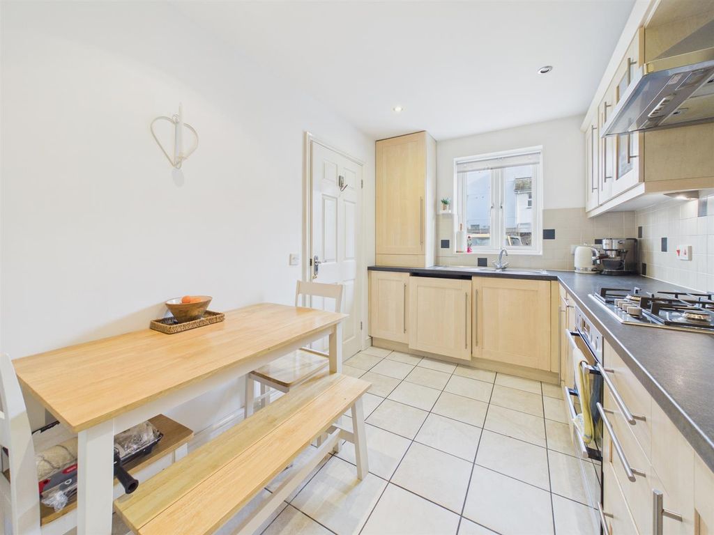 Property photo 2 of 12 Kitchen/Diner