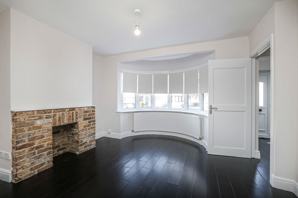 Property photo 3 of 14 Pbox-Img.Jpg