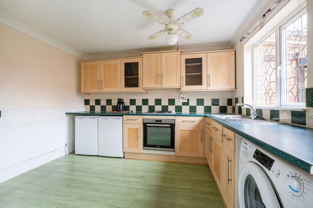 Property photo 3 of 14