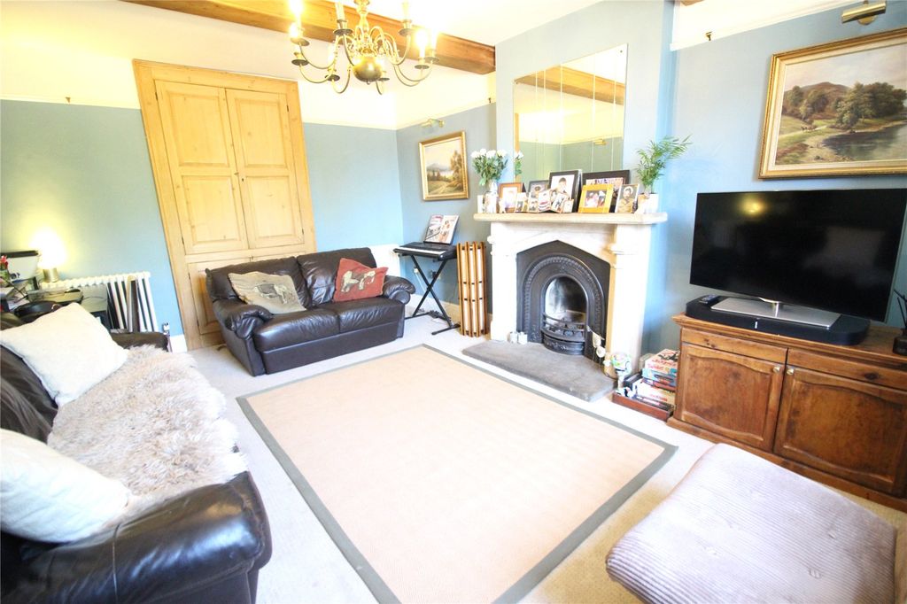 Property photo 3 of 38 Picture No. 33