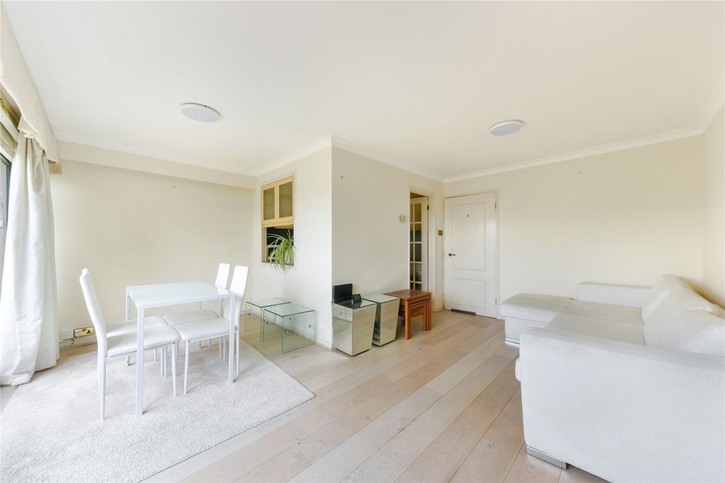 Property photo 3 of 11 Picture No. 08