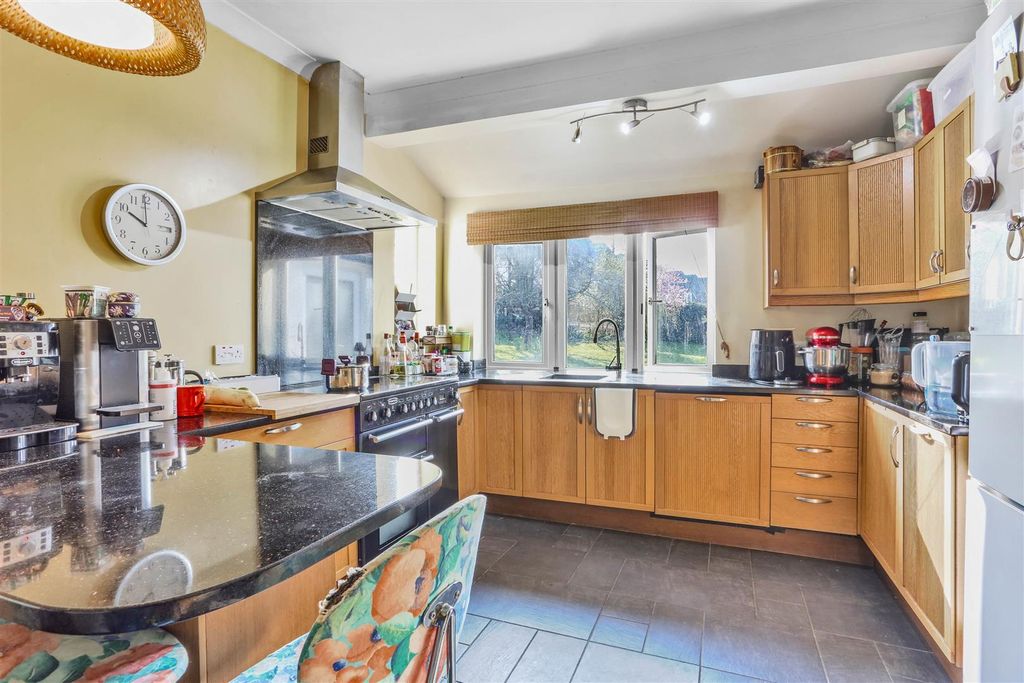 Property photo 3 of 17 1629826146 - 10.Jpg