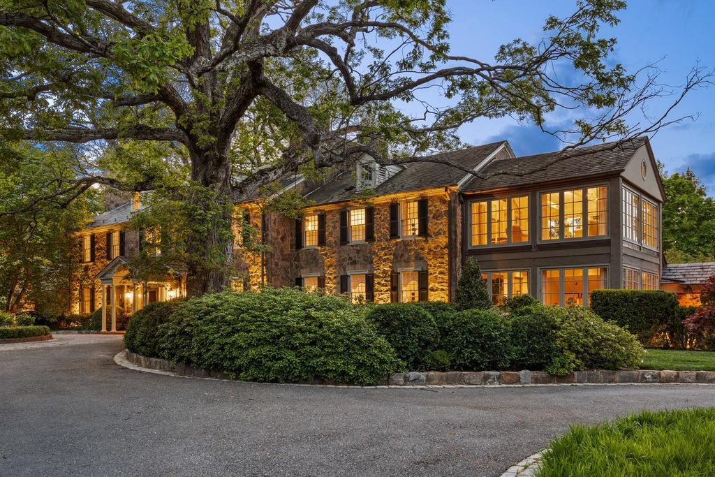 Property photo 1 of 1