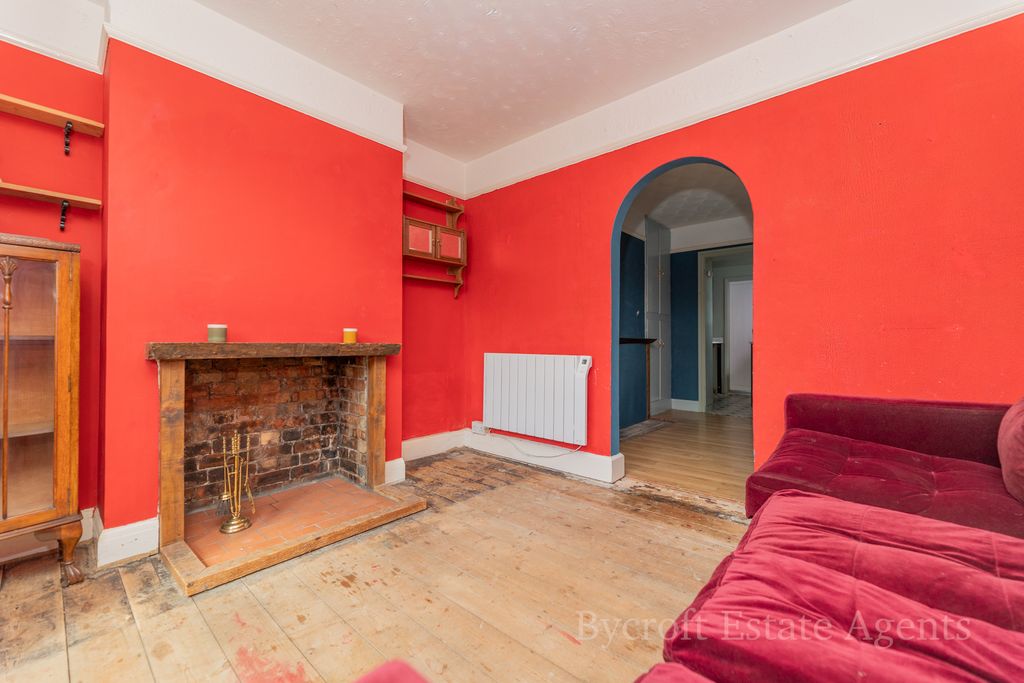Property photo 2 of 16