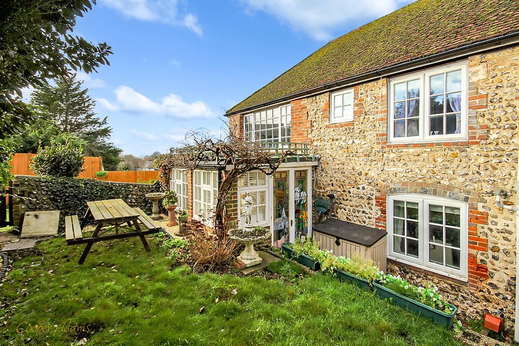 Property photo 1 of 23