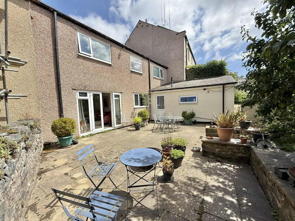 Property photo 1 of 20 d3F310Ae-B479-4478-A5B5-899735Bf92F8.Jpg