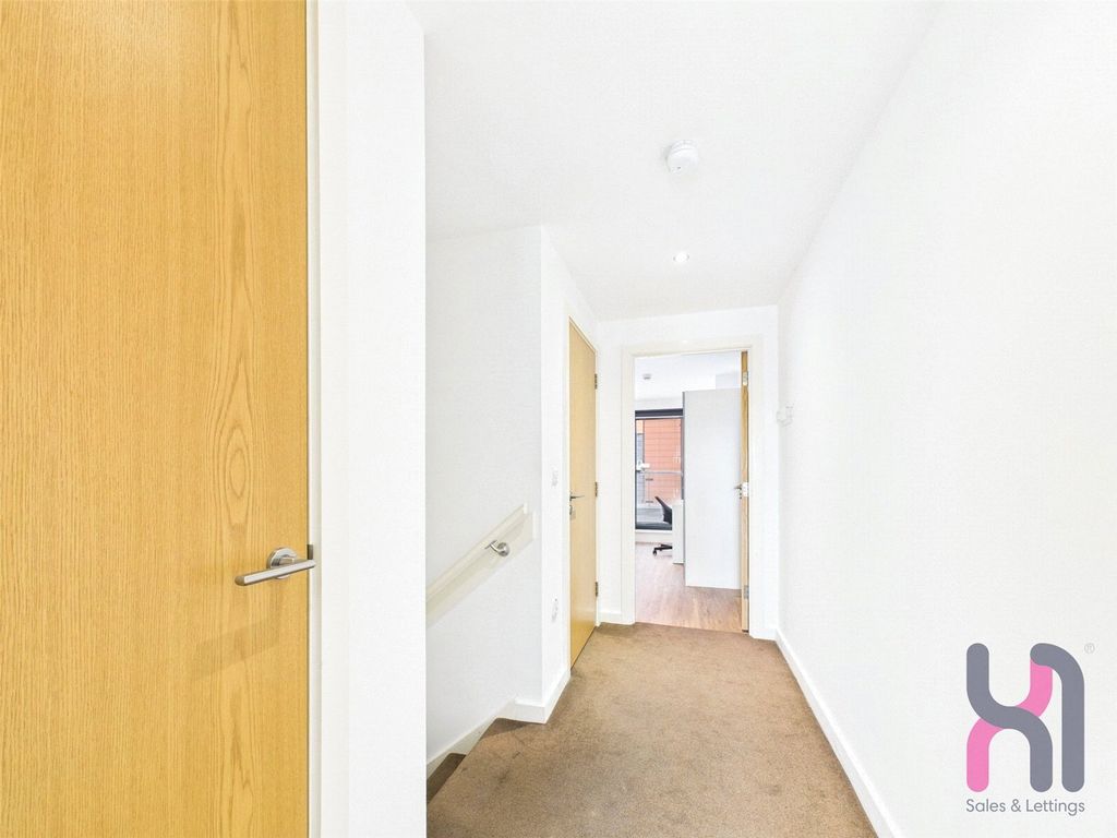 Property photo 3 of 9 Picture No. 16