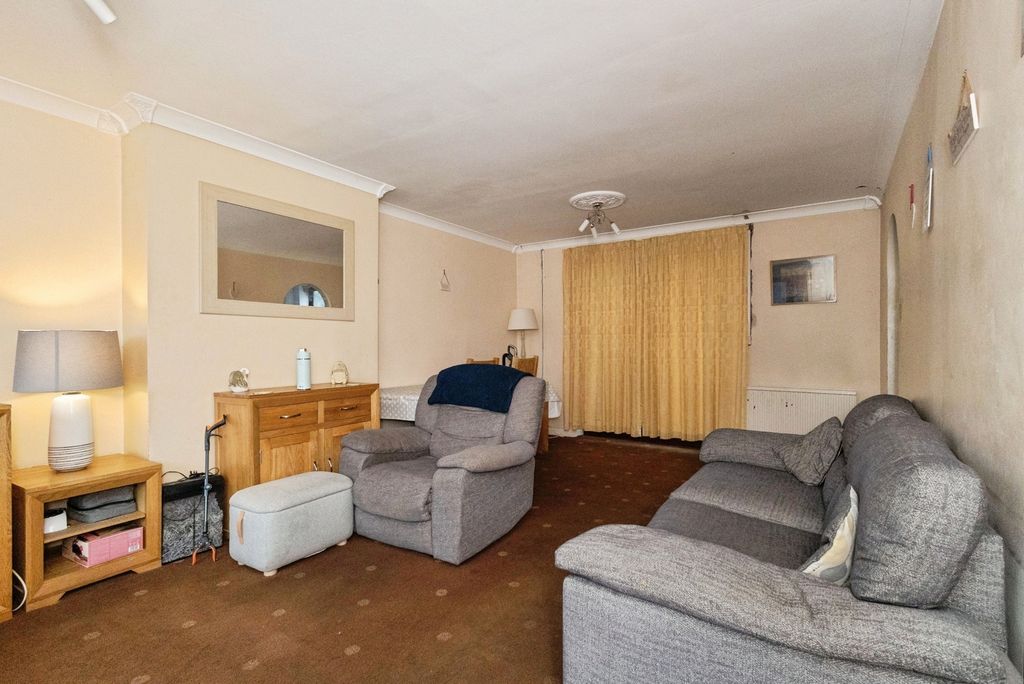 Property photo 2 of 10 Pbox-Img.Jpg