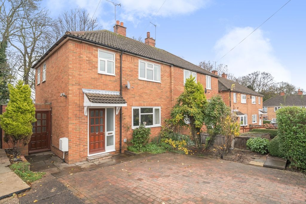 Property photo 2 of 20 Tennyson Avenue Campsall