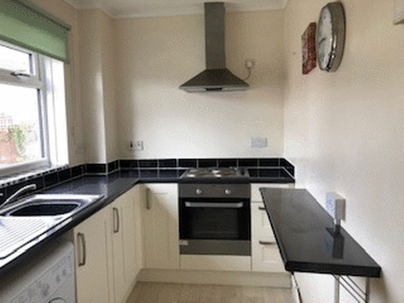 Property photo 2 of 9 Kitchen