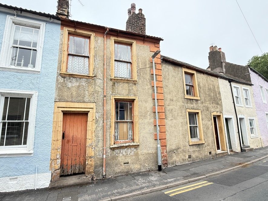 Property photo 1 of 8