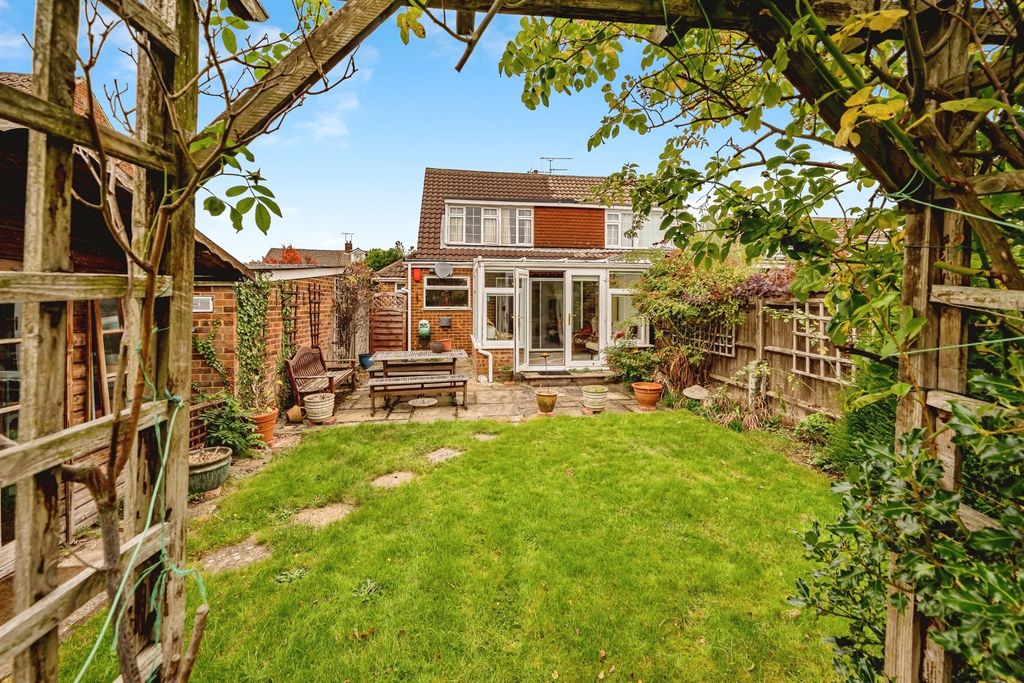 Property photo 1 of 17