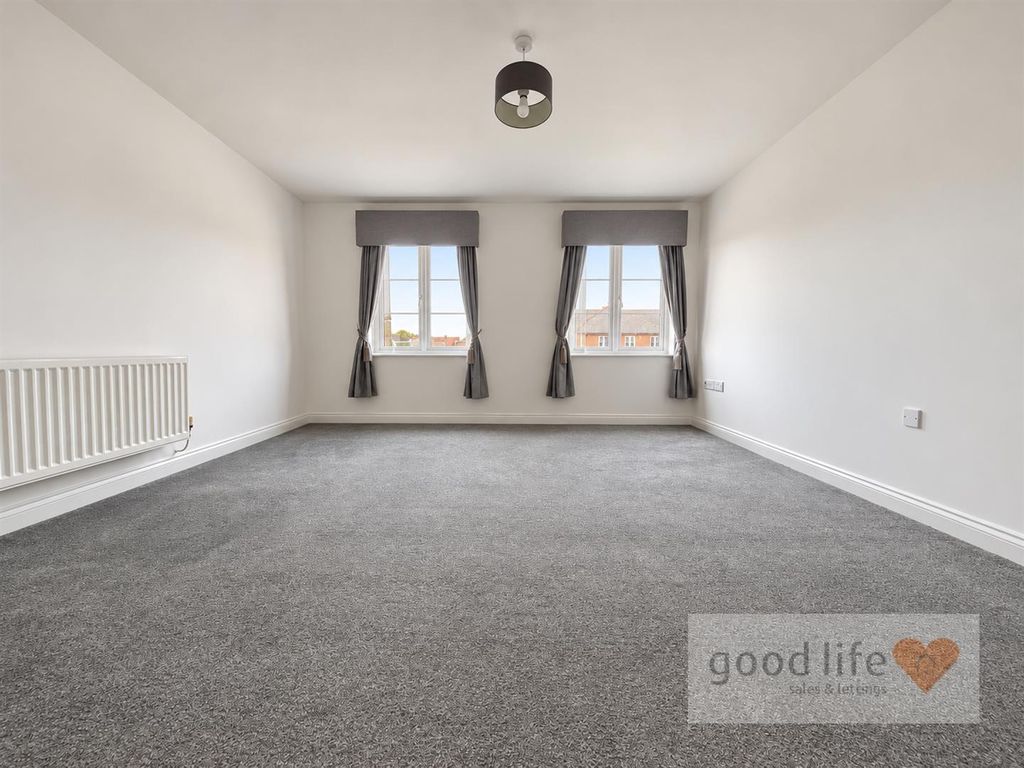 Property photo 2 of 9 20261008_210158624_Ios41A Aylesford.Jpg
