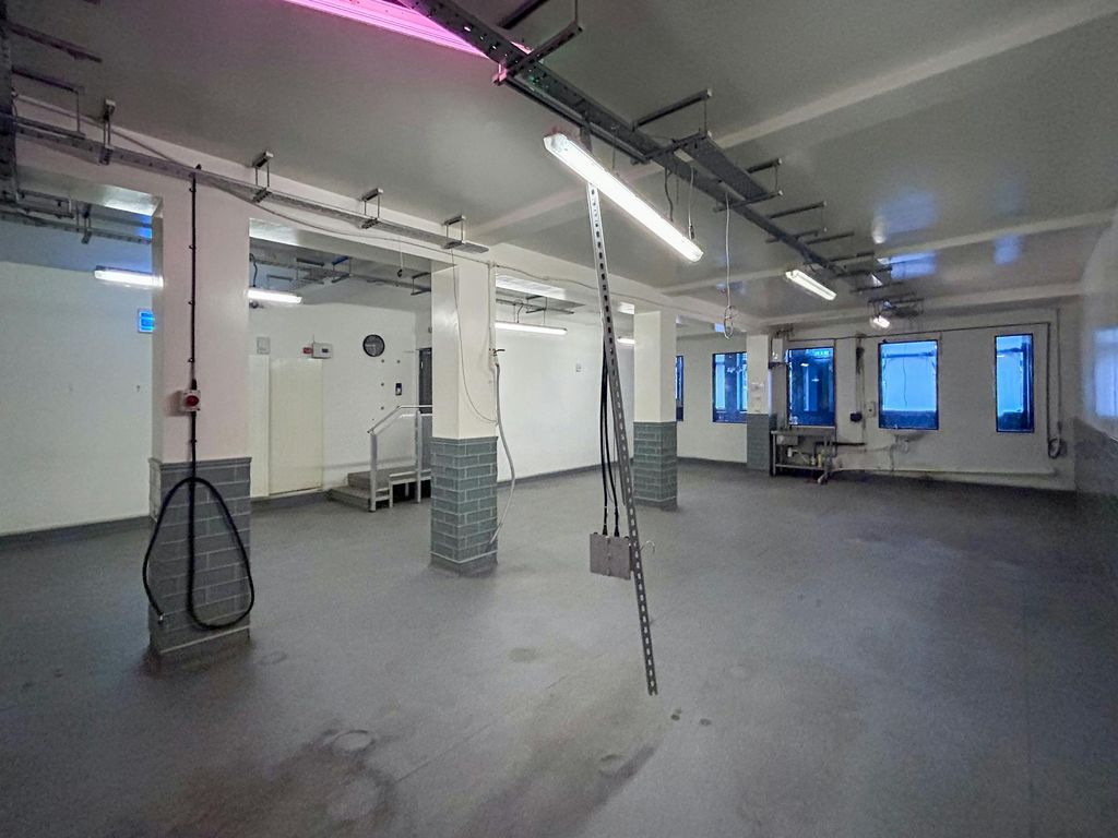 Property photo 3 of 6 6.Jpg