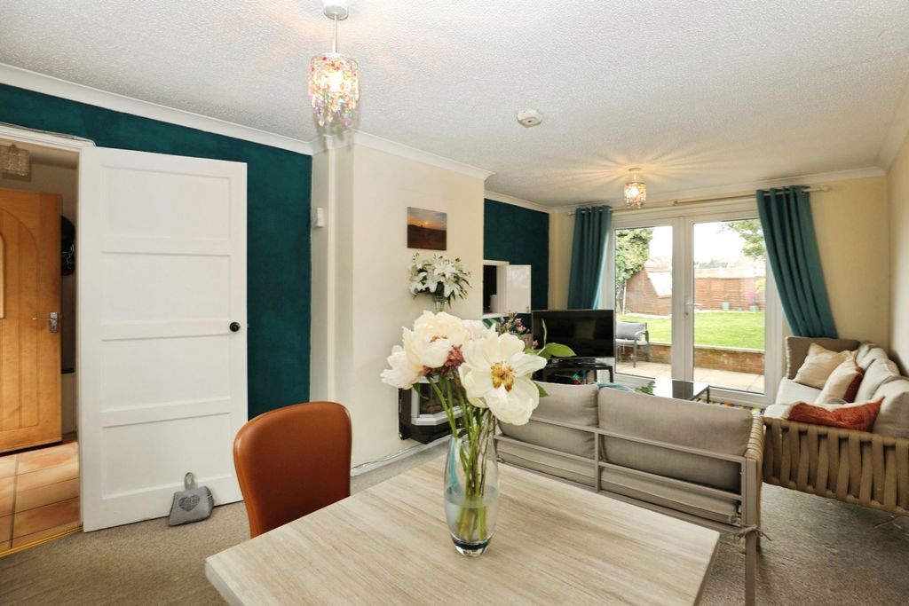 Property photo 1 of 11 Pbox-Img.Jpg