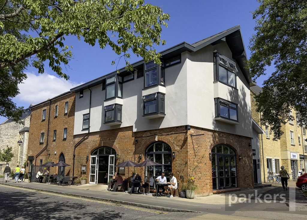 Property photo 1 of 17 External