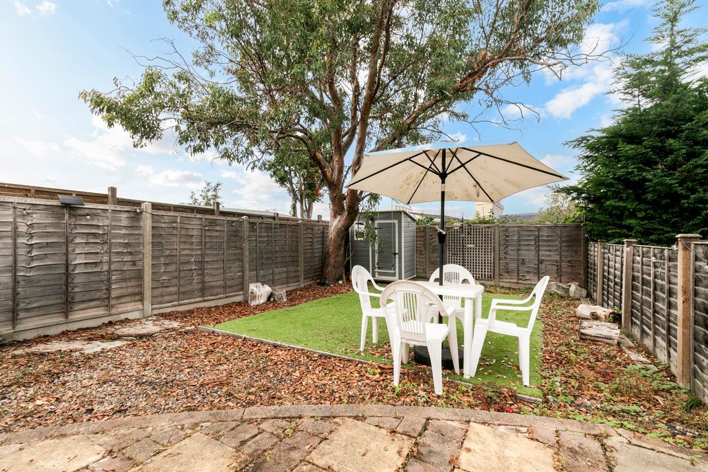 Property photo 3 of 17 Picture No. 12