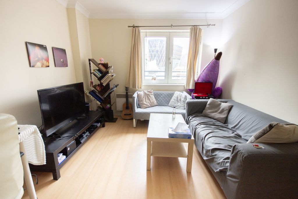 Property photo 1 of 8 6